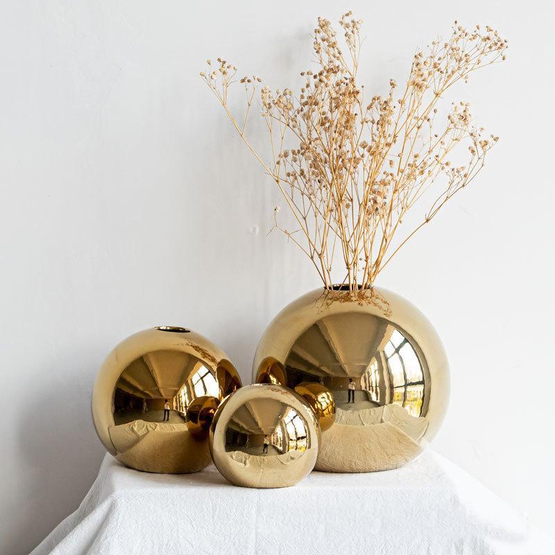 Golden plated ceramic vase round ball model house wedding decoration