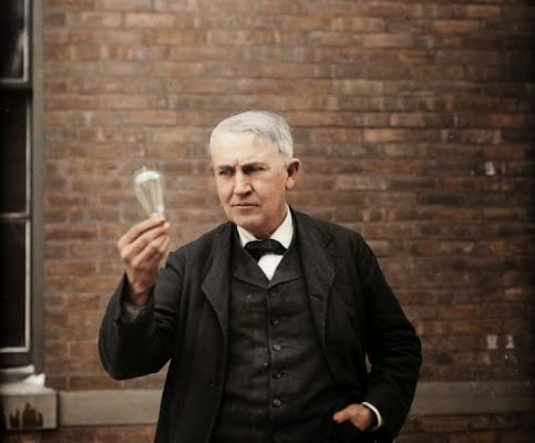 How Thomas Edison Invented the Light Bulb A Tale of Persistence and Innovation