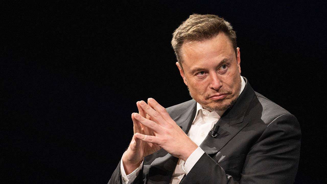 Elon Musk's Unprecedented Influence in Ukraine's War